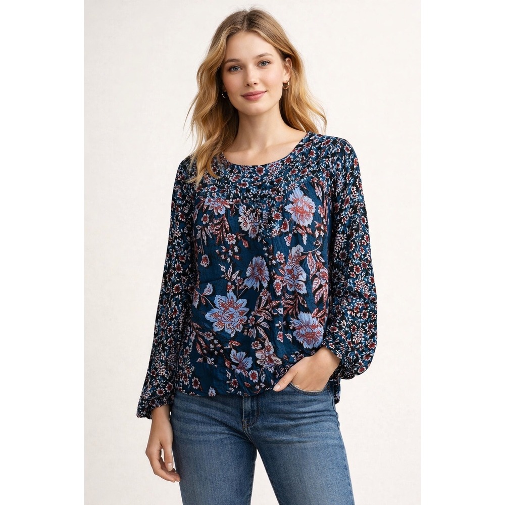 Band Of The Free peri blue Floral‎ V Neck Long Sleeve Blouse Med lightweight NWT